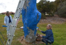 Painting the tree blue