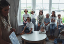 Kids tell Sir David Attenborough about algal bloom through song