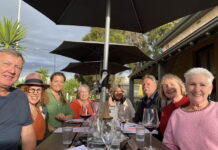 Aquatic centre campaign gains council support