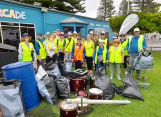 Join Coastcare to clean up beaches