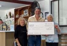 Mayor cooks dinner for community