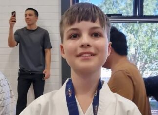 Pair represents Victor Harbor at Melbourne Open